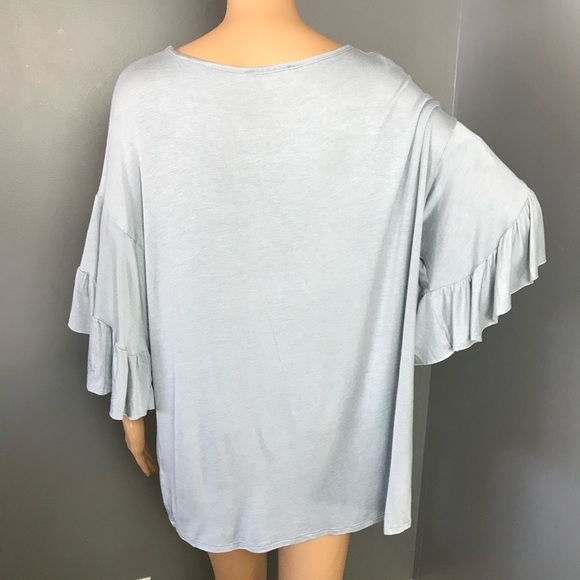 Andree Ruffled Bell Sleeve Blouse – Small - Picture 4 of 6